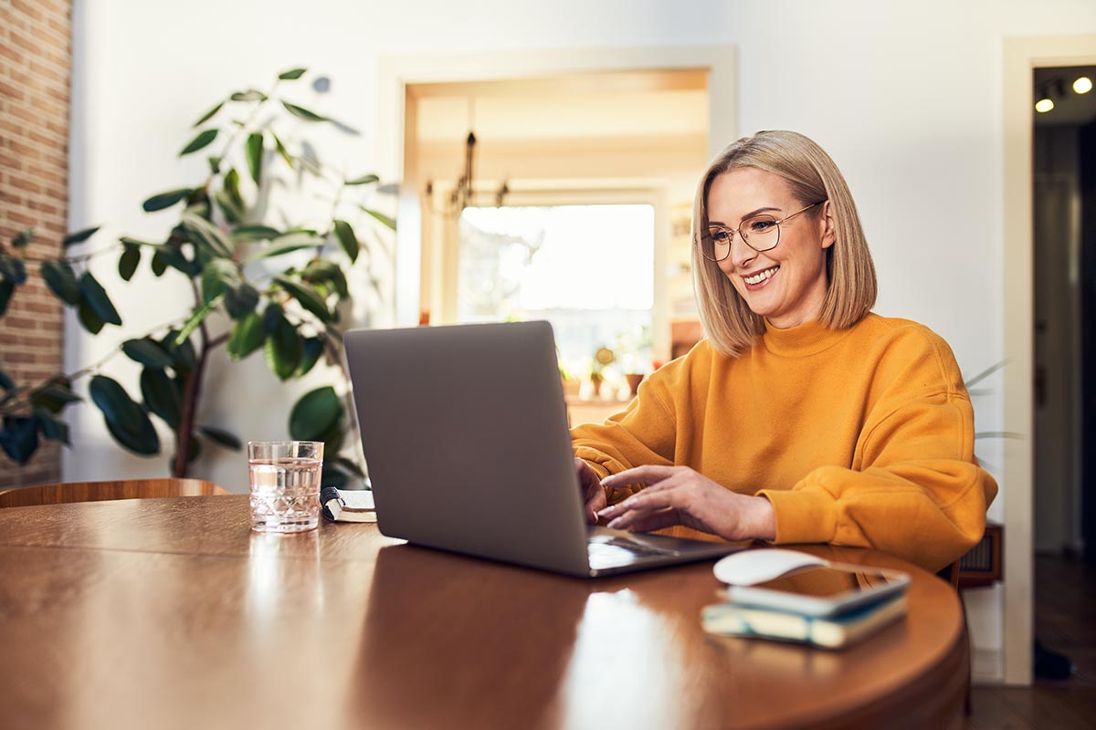 woman working on her laptop