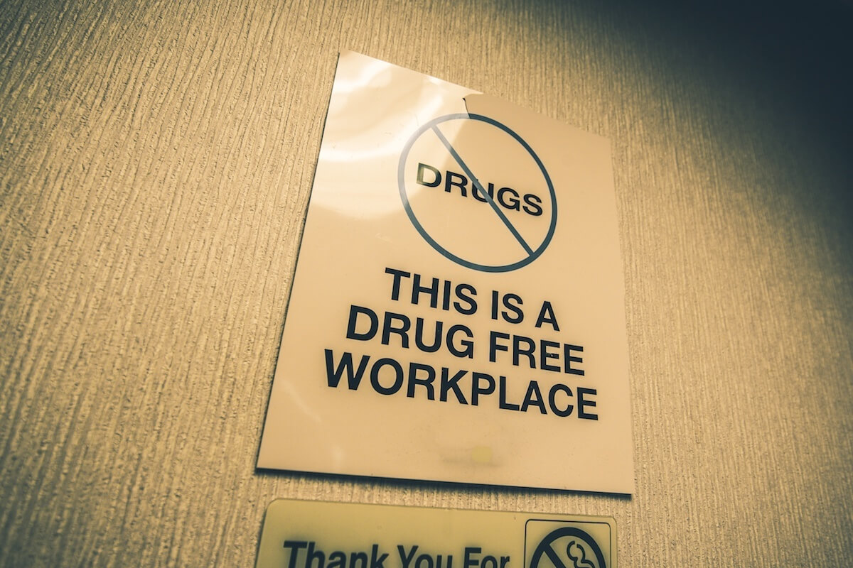 Sign: This is a drug-free workplace