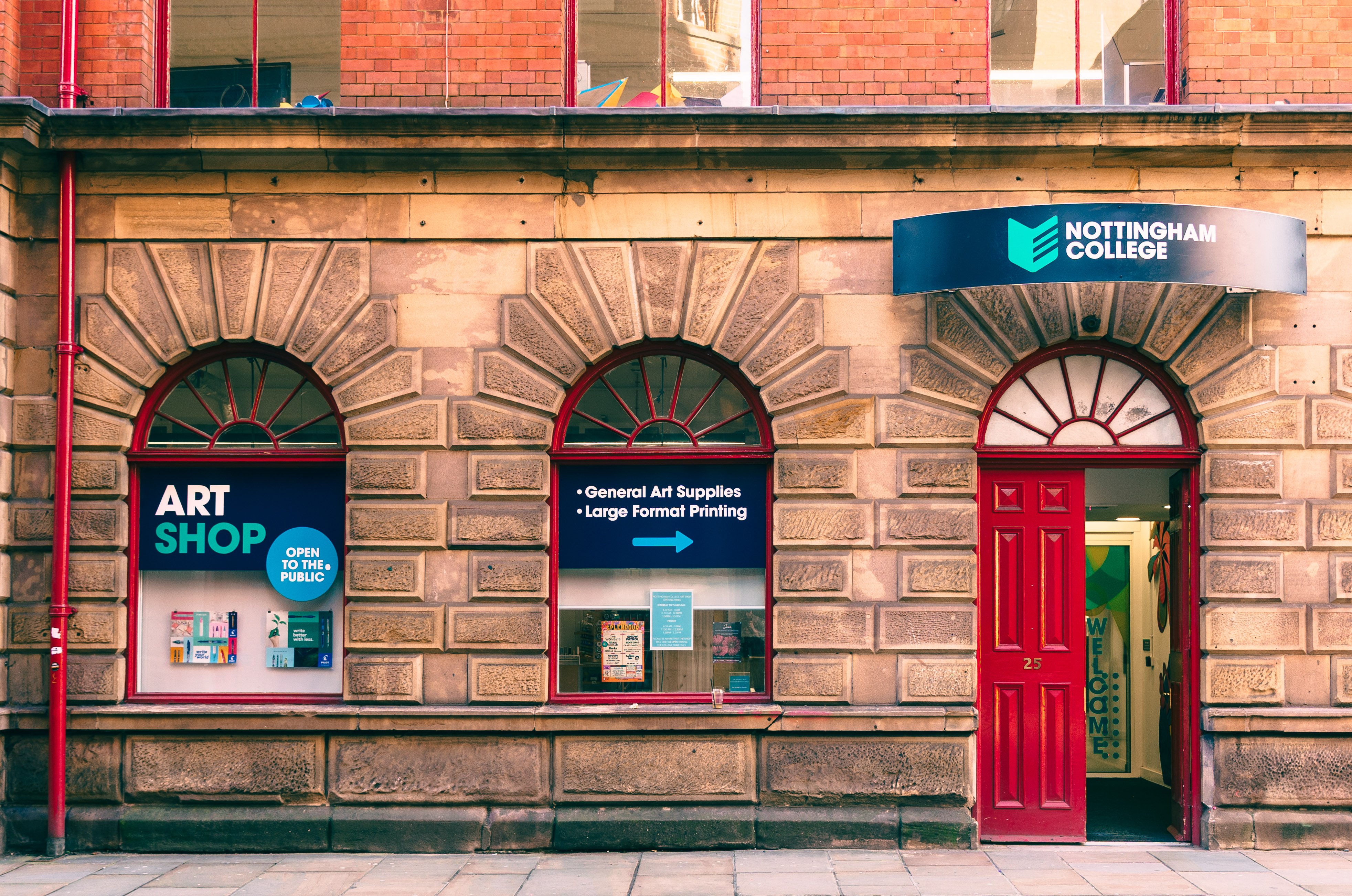 Front of 25 Stoney Street with Art Shop advertising