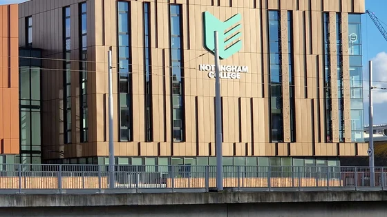 Side view of the City Hub front from Middle Hill