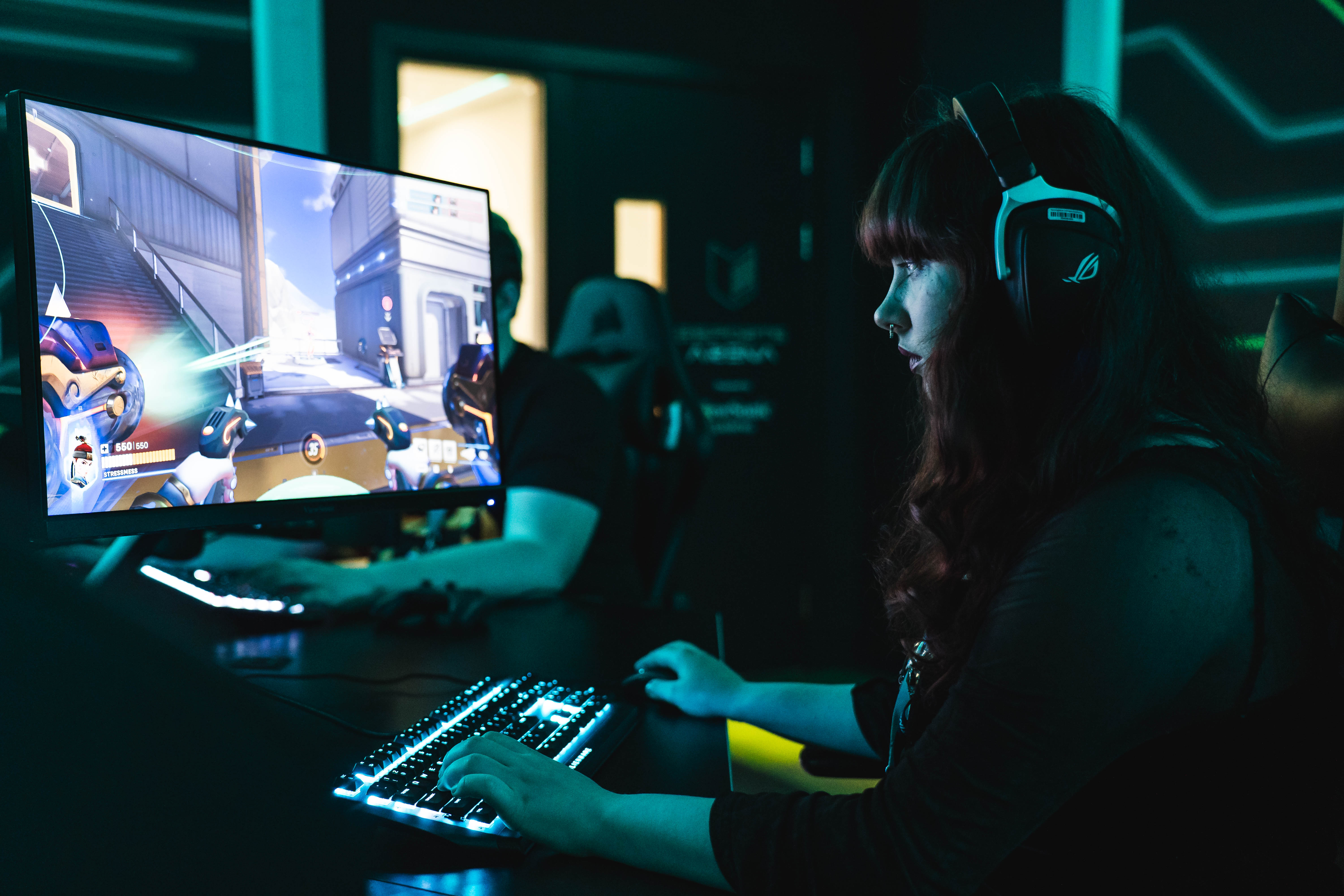 E sports student practicing a video game