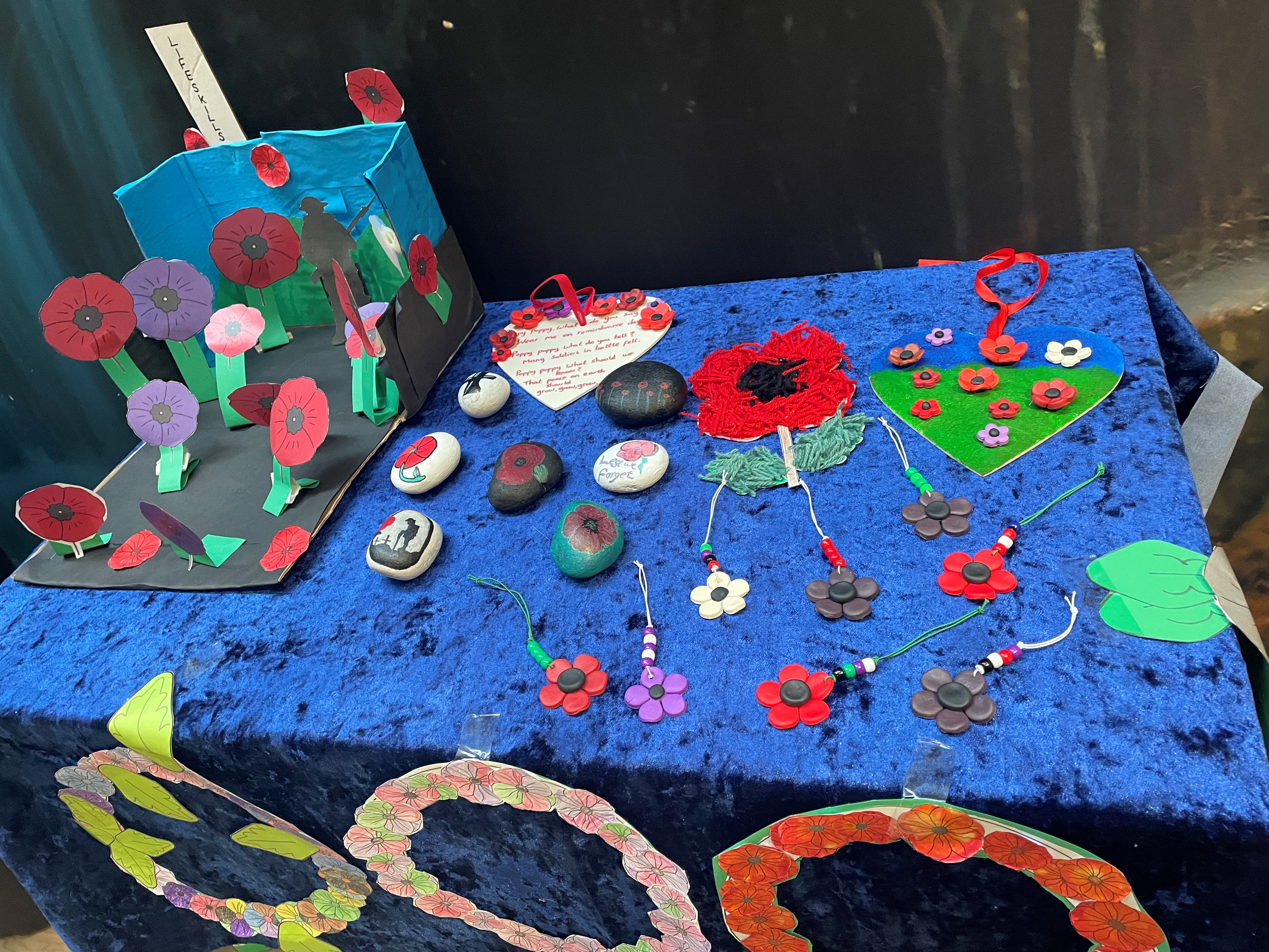 Poppy display