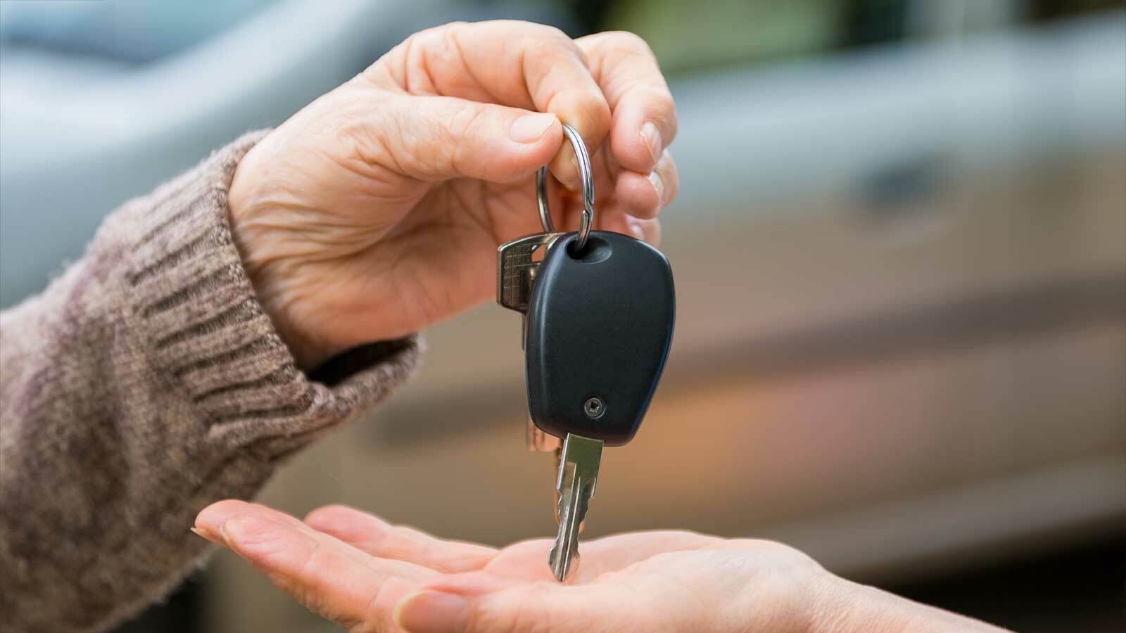 Hand car keys