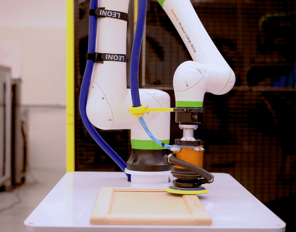 BizLink Cable Management for CRX