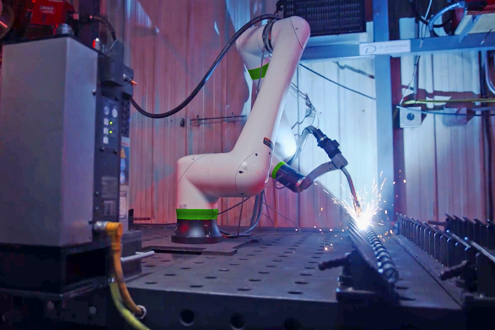 Lincoln Diamond Door Post Carousel IG1