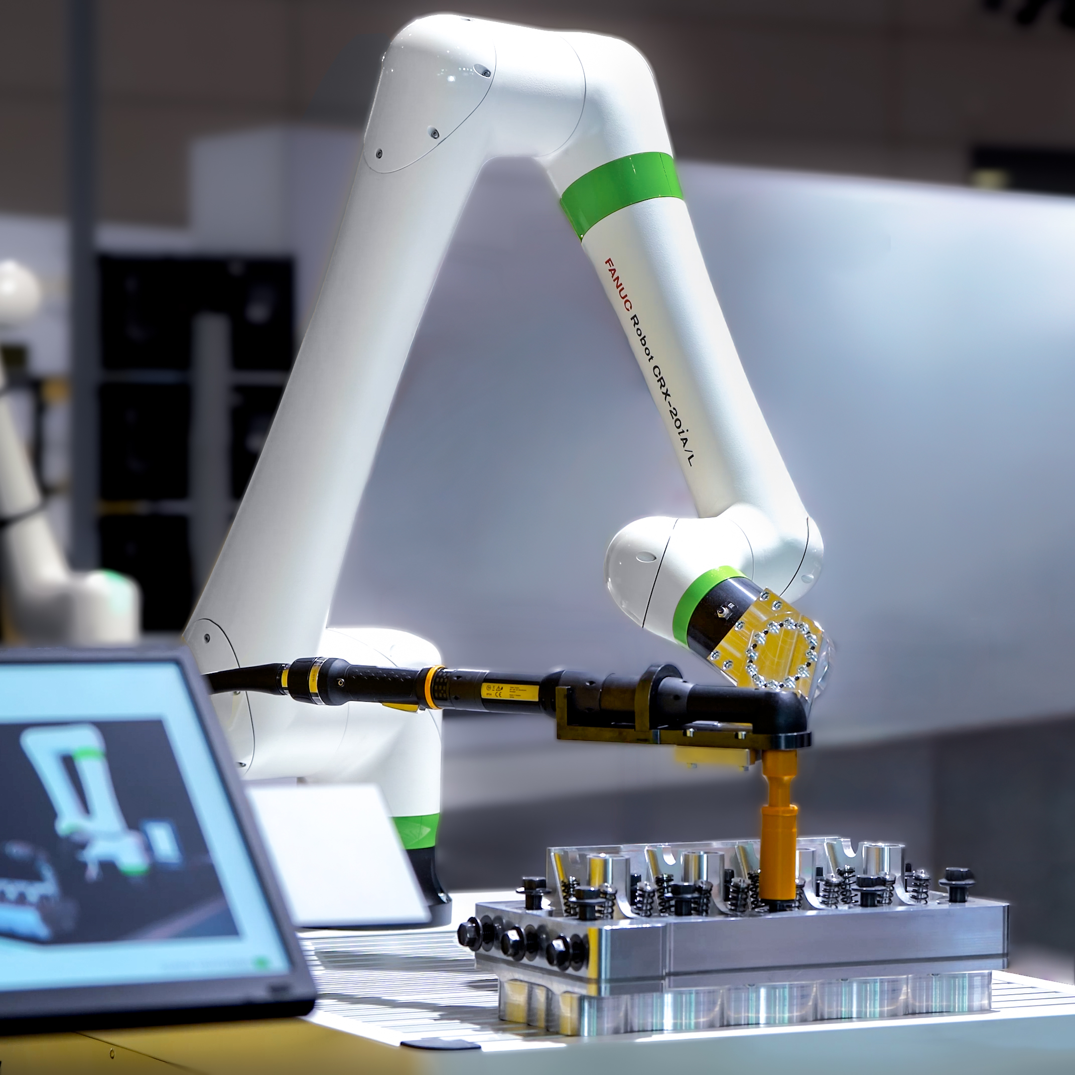 CRX-20iA/L Screw Tightening