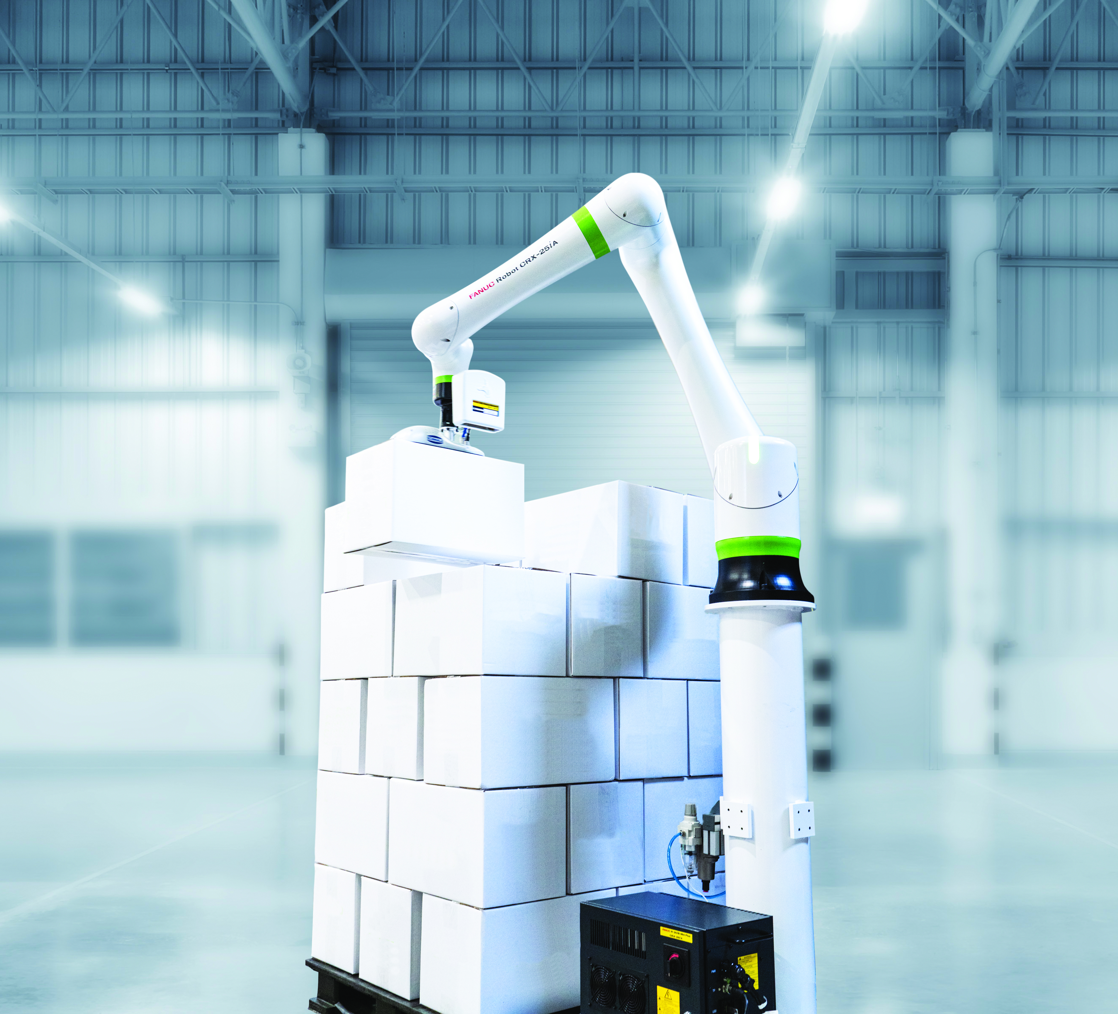 CRX 25i A Palletizing Facing Left Centered