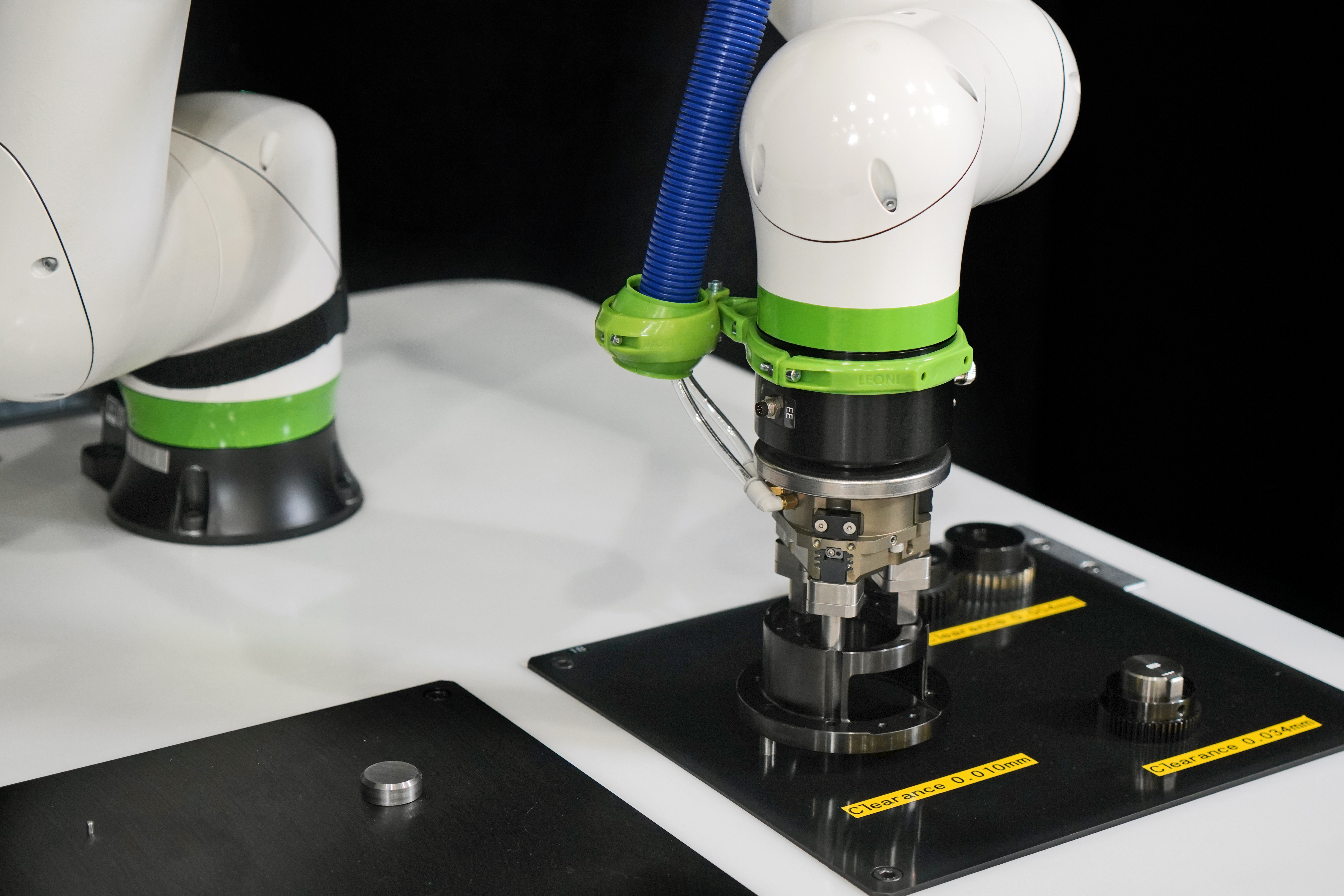 CRX-5iA Gear Assembly Closeup