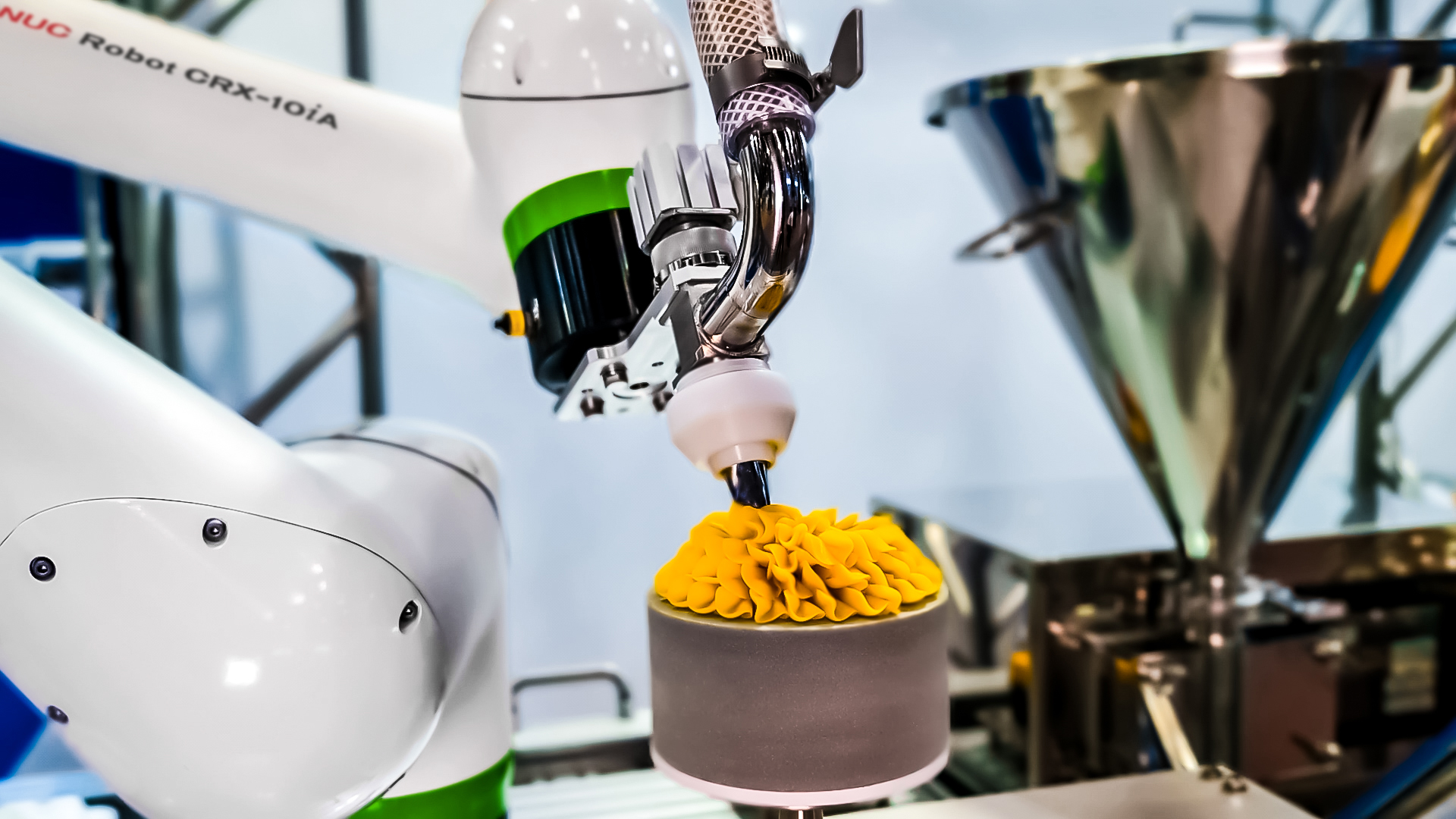 CRX 10i A Dispensing Icing on Cake Close up