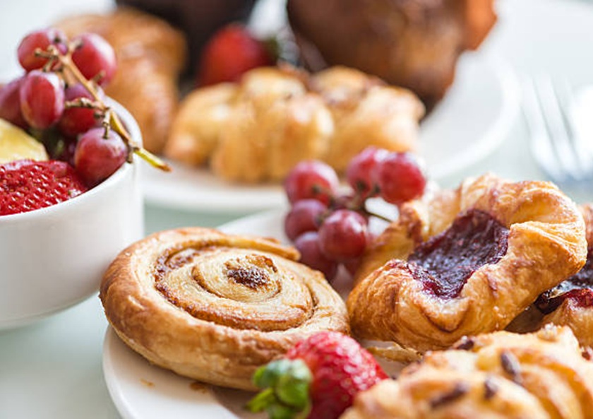 Free Continental Breakfast 840x593