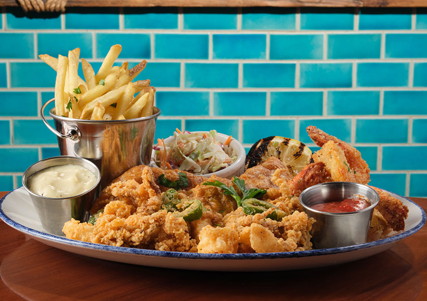 Yacht Club Seafood Sampler 840x593