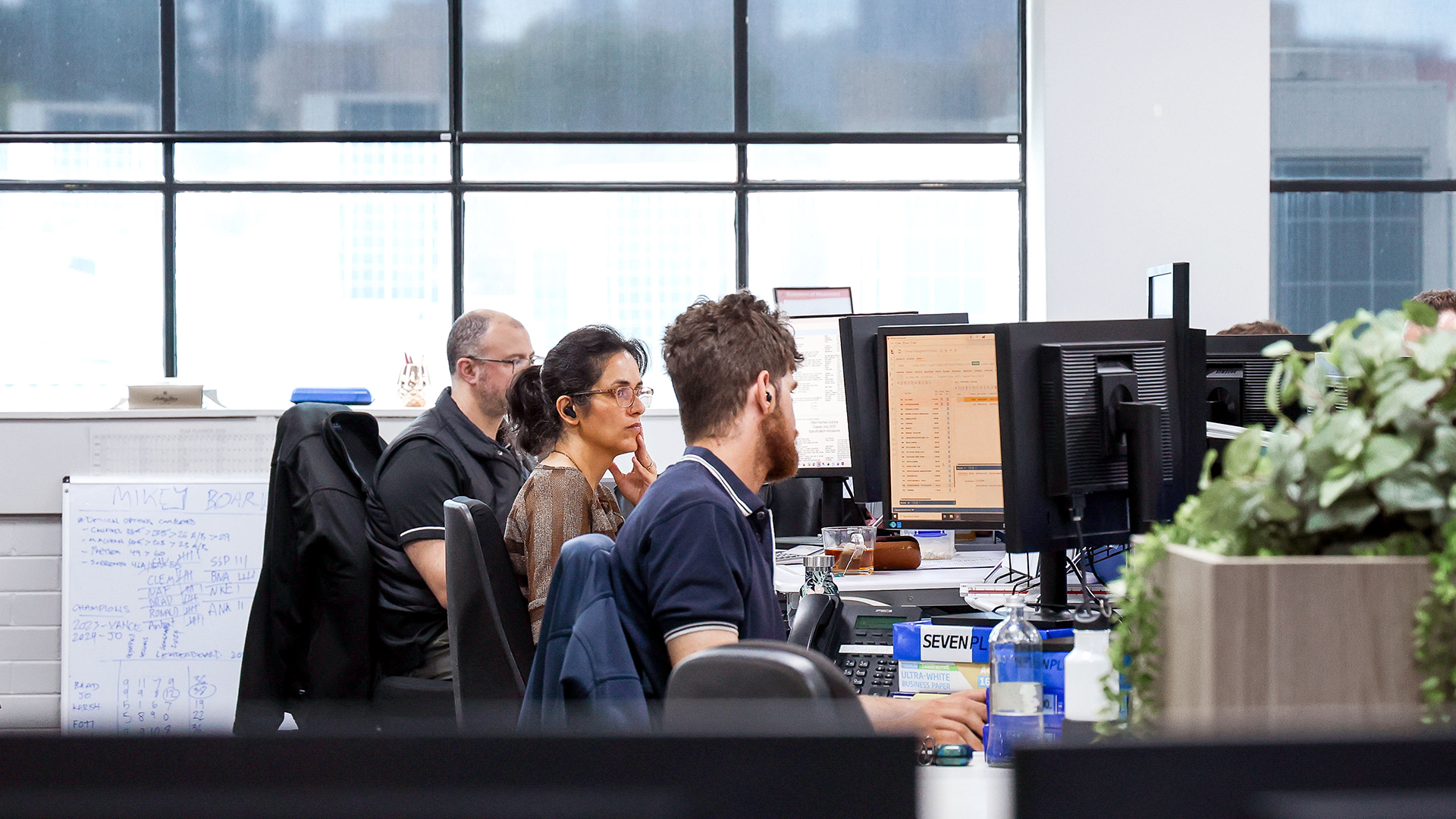 16 9 ratio 0003 VIC Office Images 04 Edited