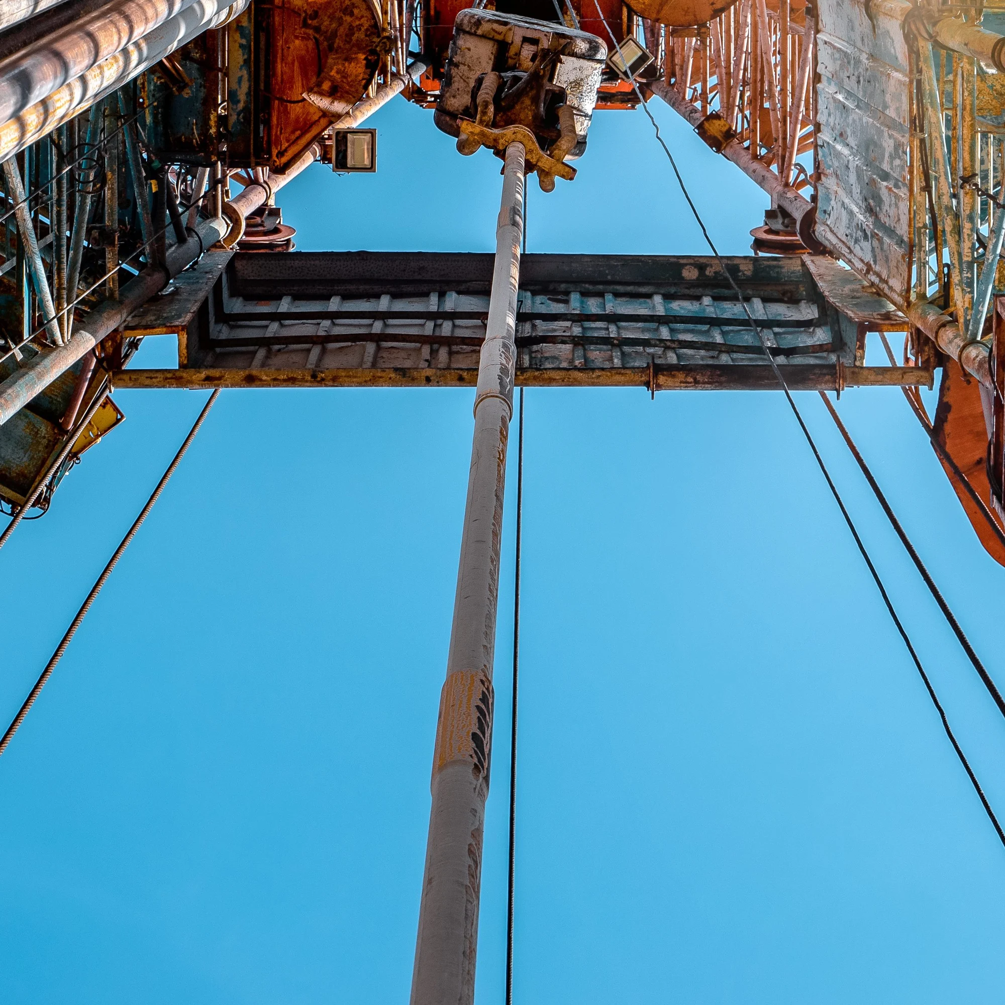 Safen Rig Interwell | Six ME Plugs for Safe Rig Approach