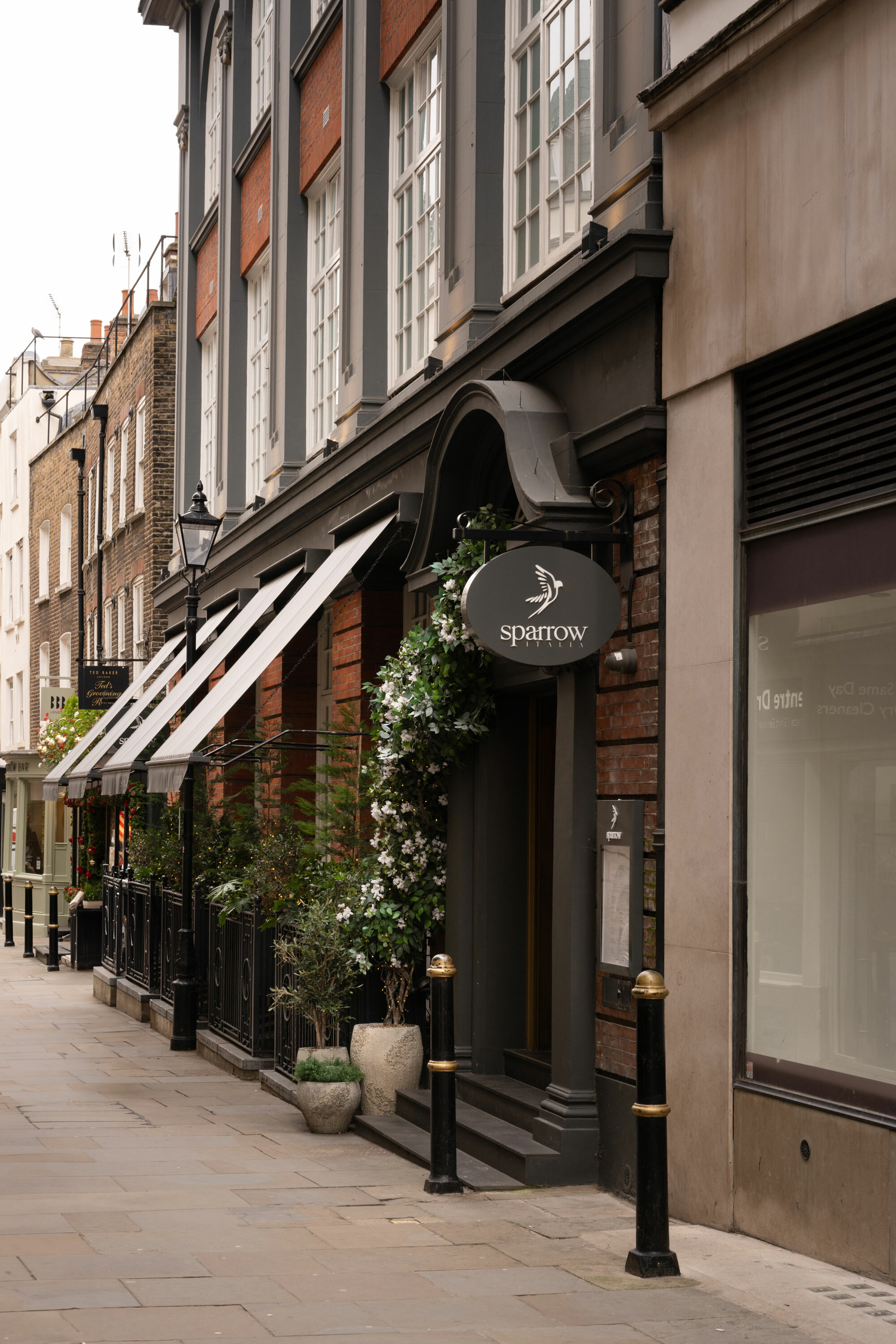 A side view of Sparrow Italia restaurant in Mayfair.