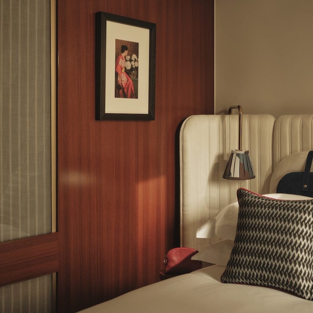 Standard Queen Room