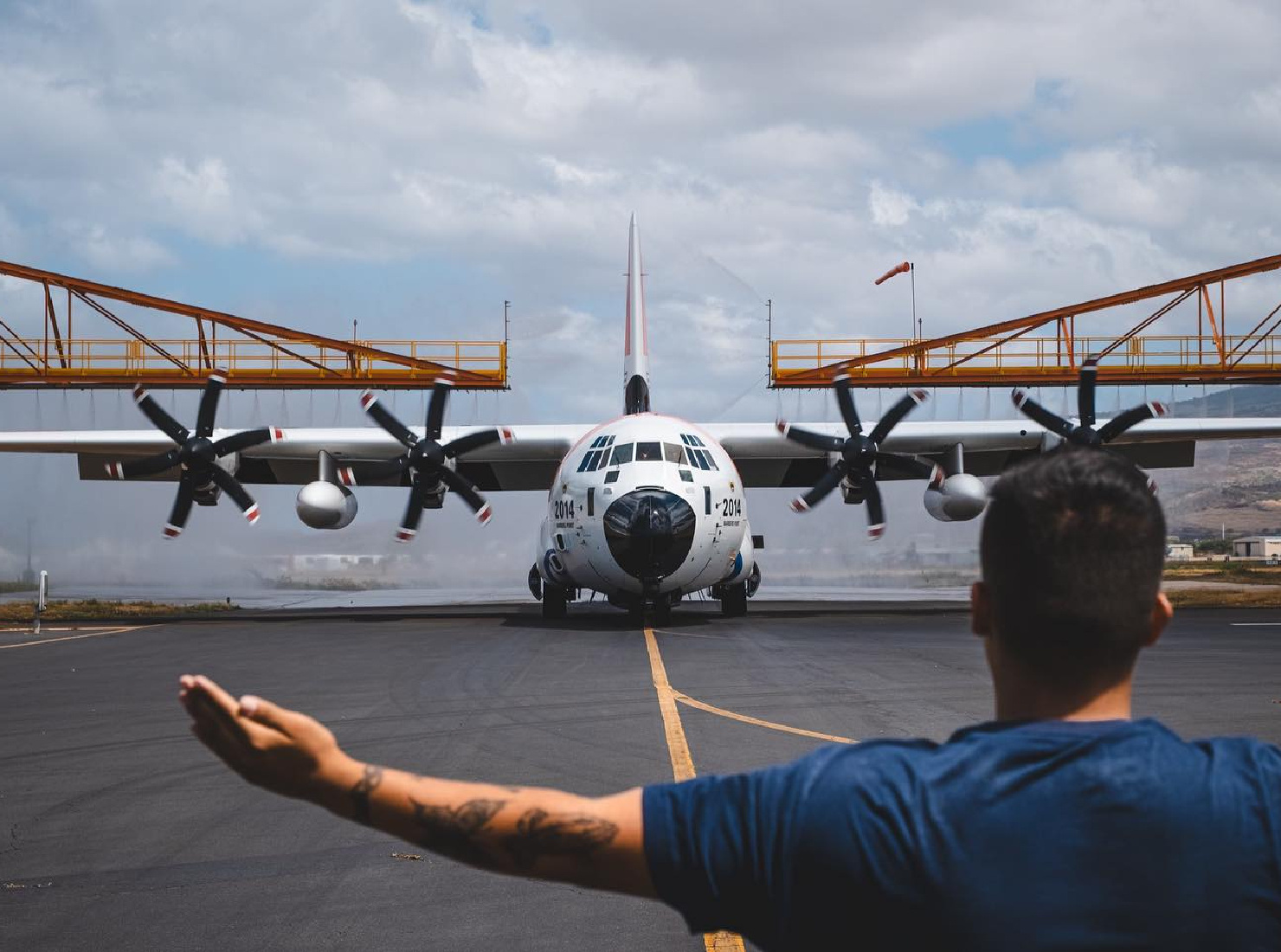 2023 hawaii wildfires c130 image