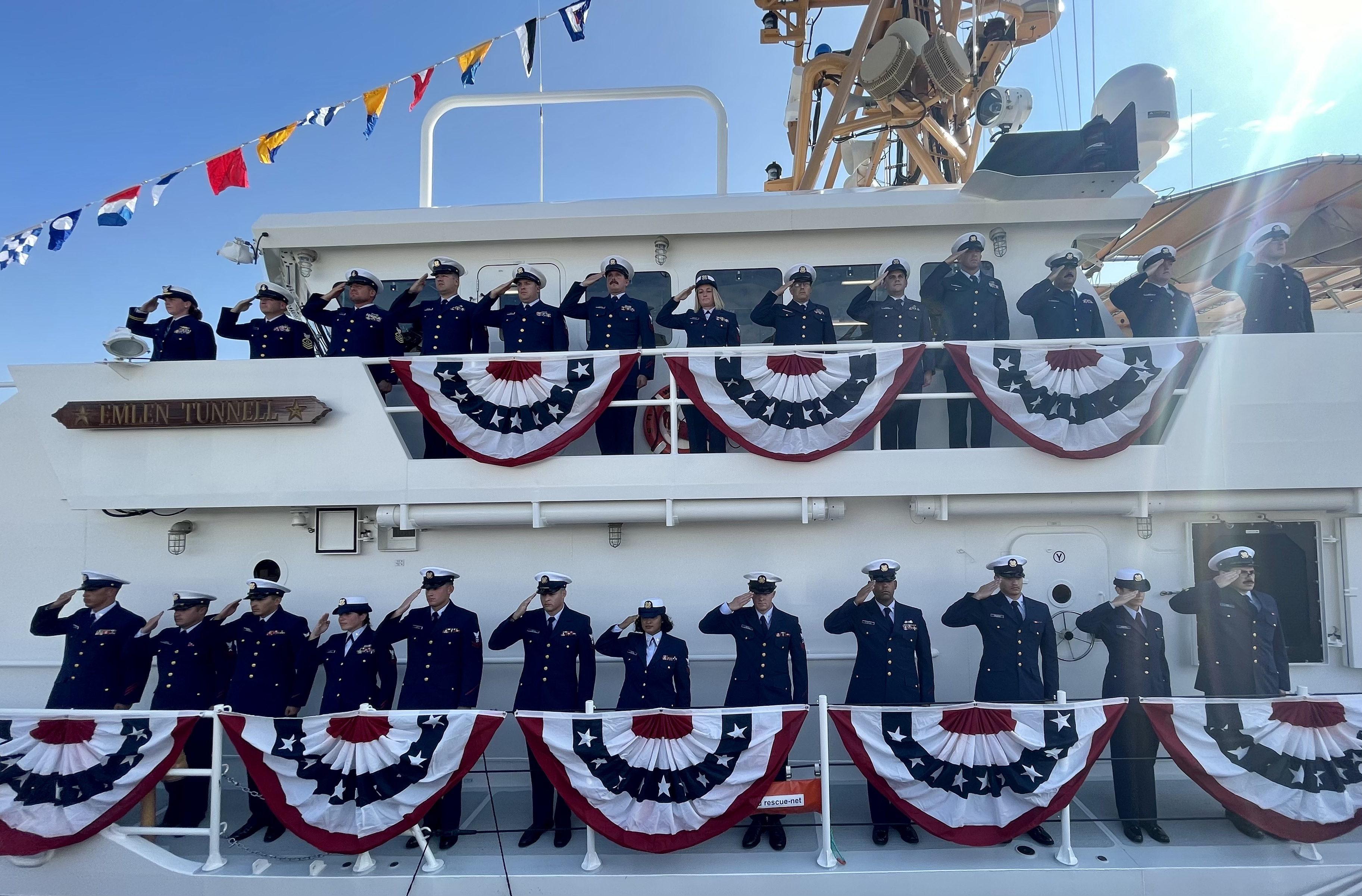 Emlen Tunnell salute