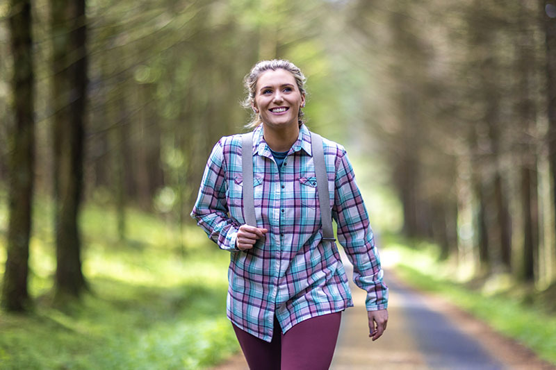 Uni Qure Ashley C N Ireland 69 A6056 webcrop